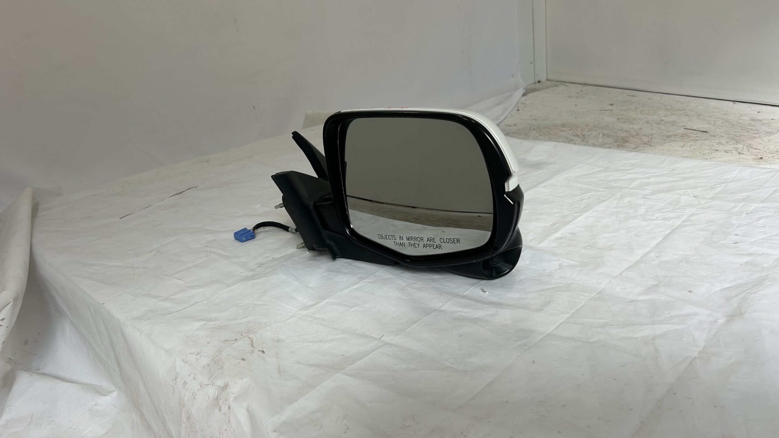 2016-2022 Honda Pilot Passenger Side Mirror W/ camera