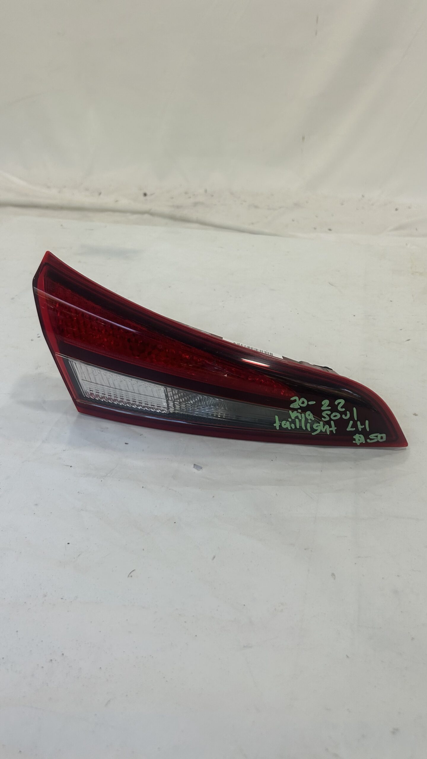 2020-2022 KIA Soul LX Driver Inner Taillight
