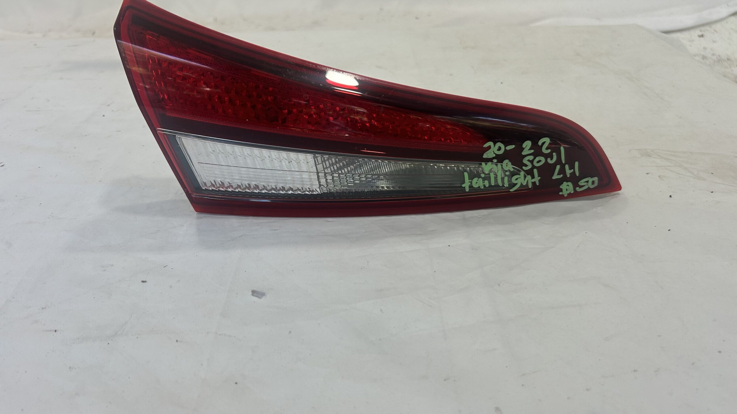 2020-2022 KIA Soul LX Driver Inner Taillight