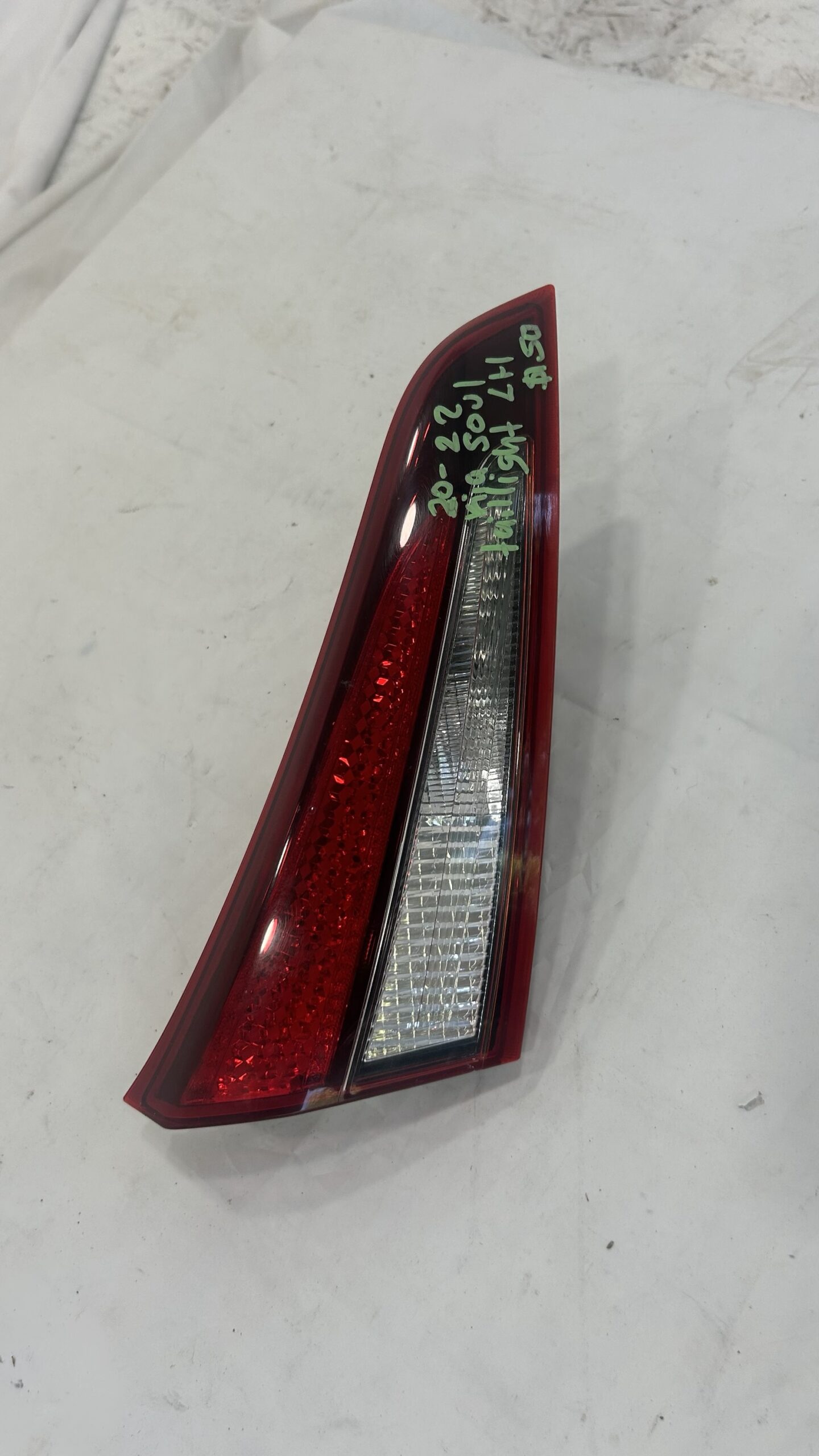 2020-2022 KIA Soul LX Driver Inner Taillight