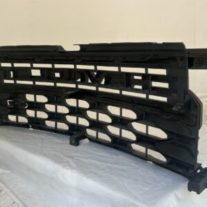 2022-2026 Chevrolet Silverado 1500 Grille - Image 3