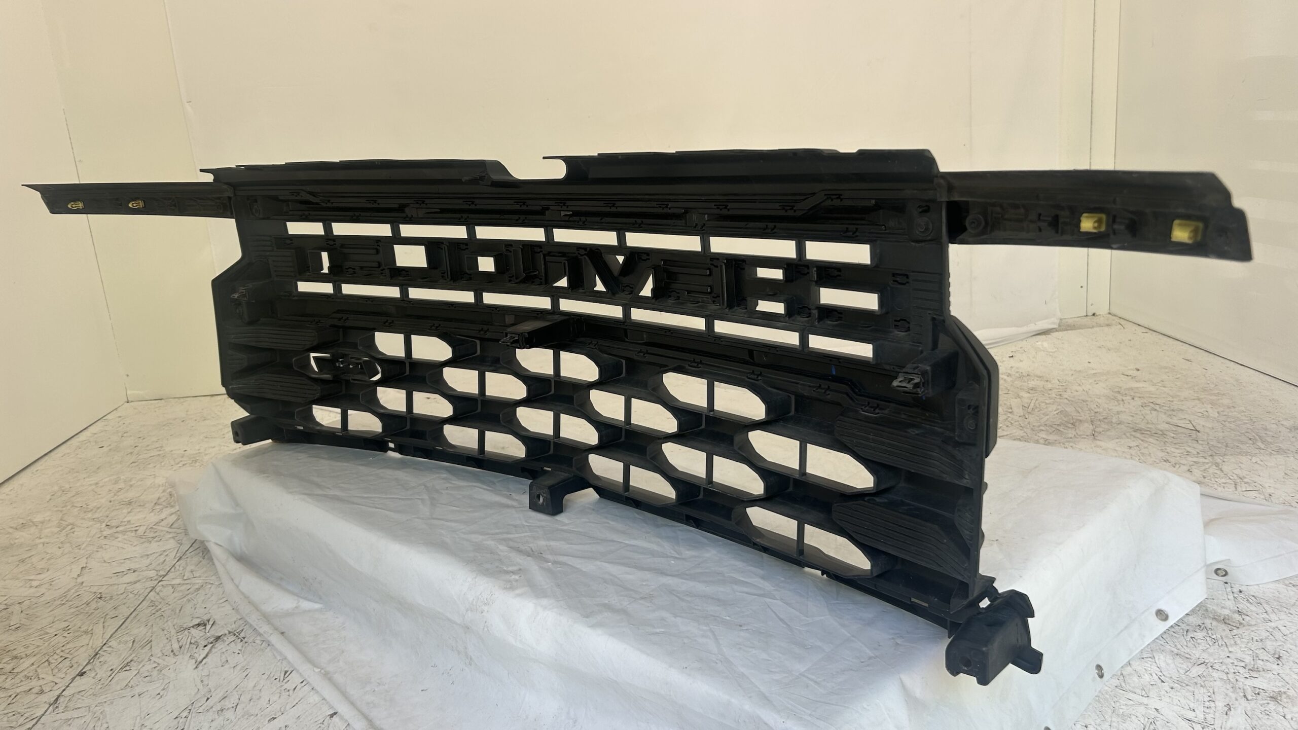 2022-2026 Chevrolet Silverado 1500 Grille