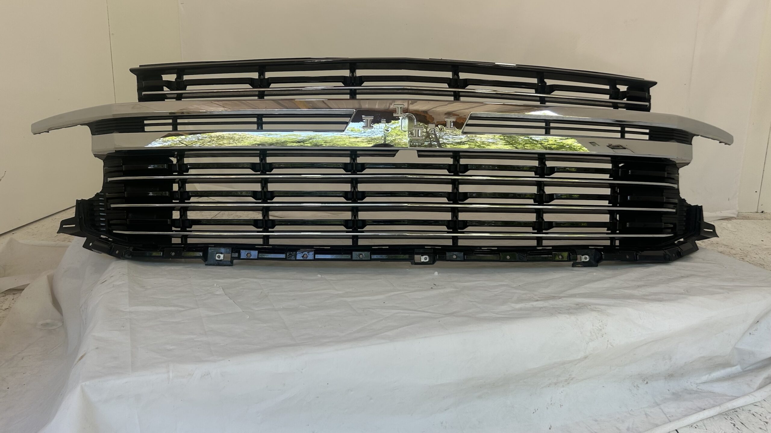 2021-2025 Chevrolet  Tahoe and Suburban Grille