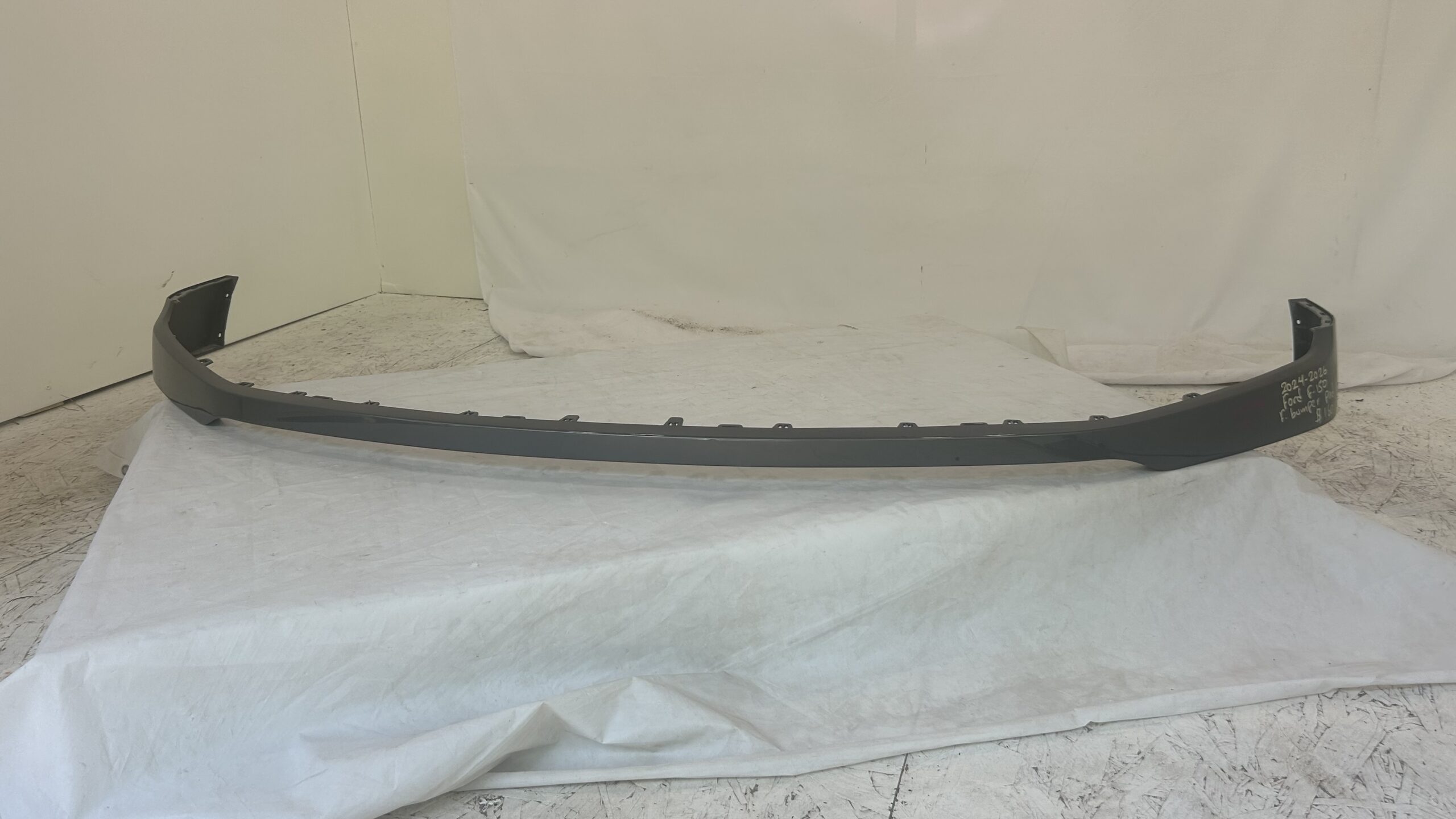 2024-2026 Ford F-150 Front Bumper Upper Pad