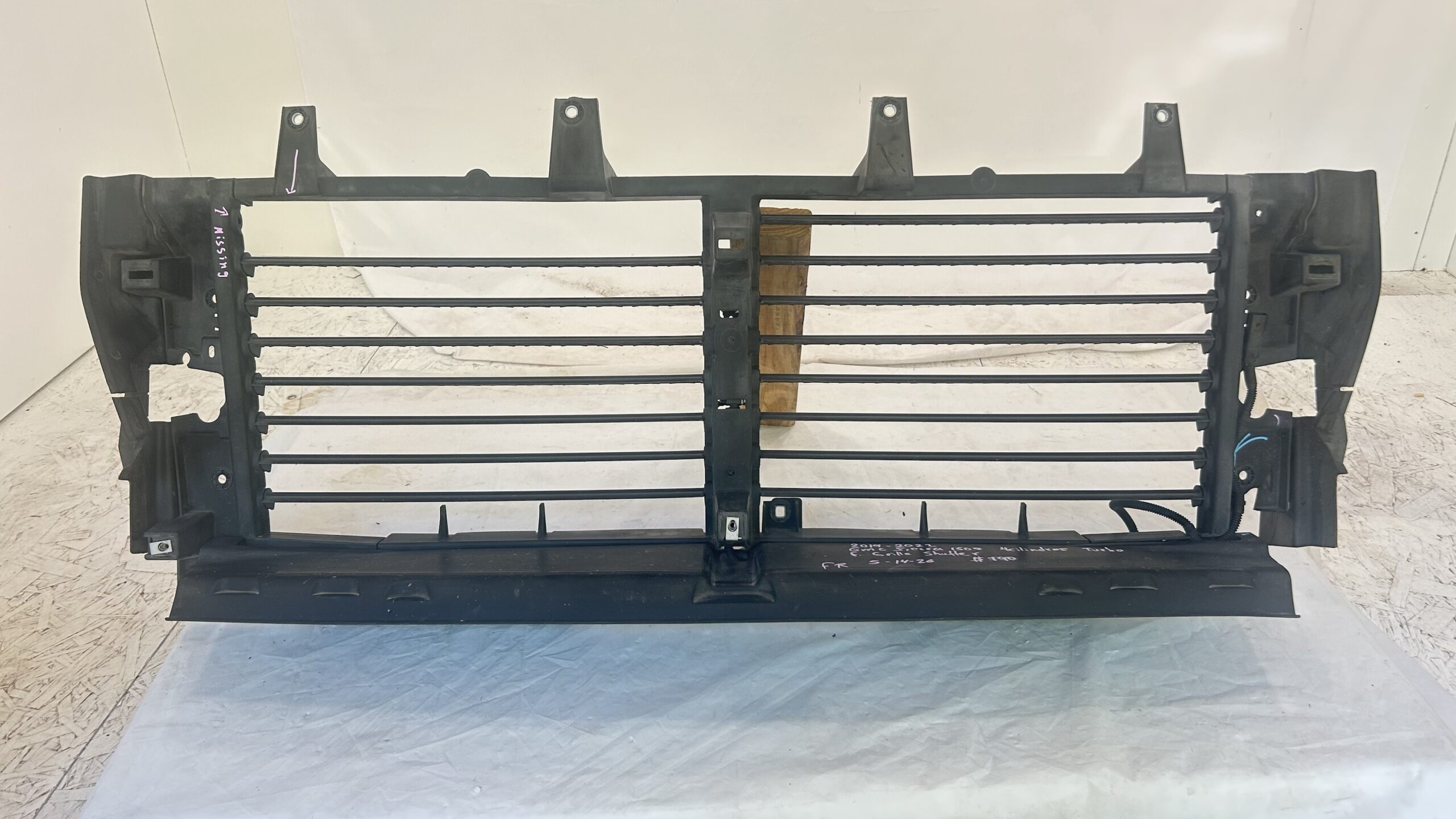 2019-2022 GMC Sierra 1500  4cylinders Turbo air Shutter