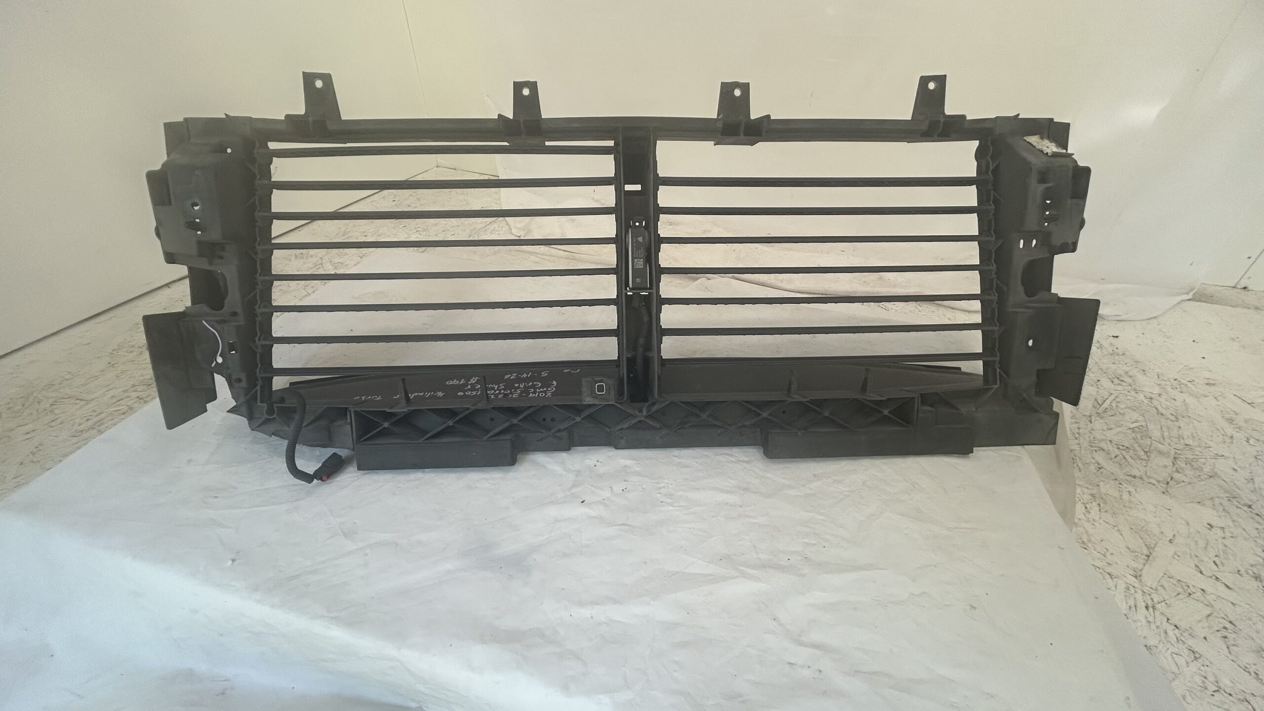 2019-2022 GMC Sierra 1500  4cylinders Turbo air Shutter