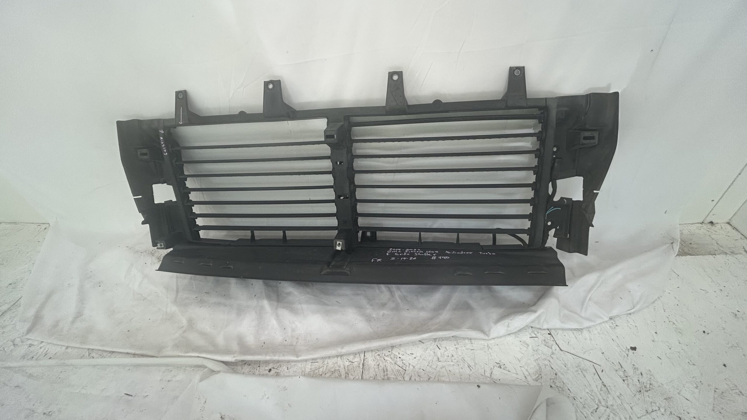 2019-2022 GMC Sierra 1500  4cylinders Turbo air Shutter