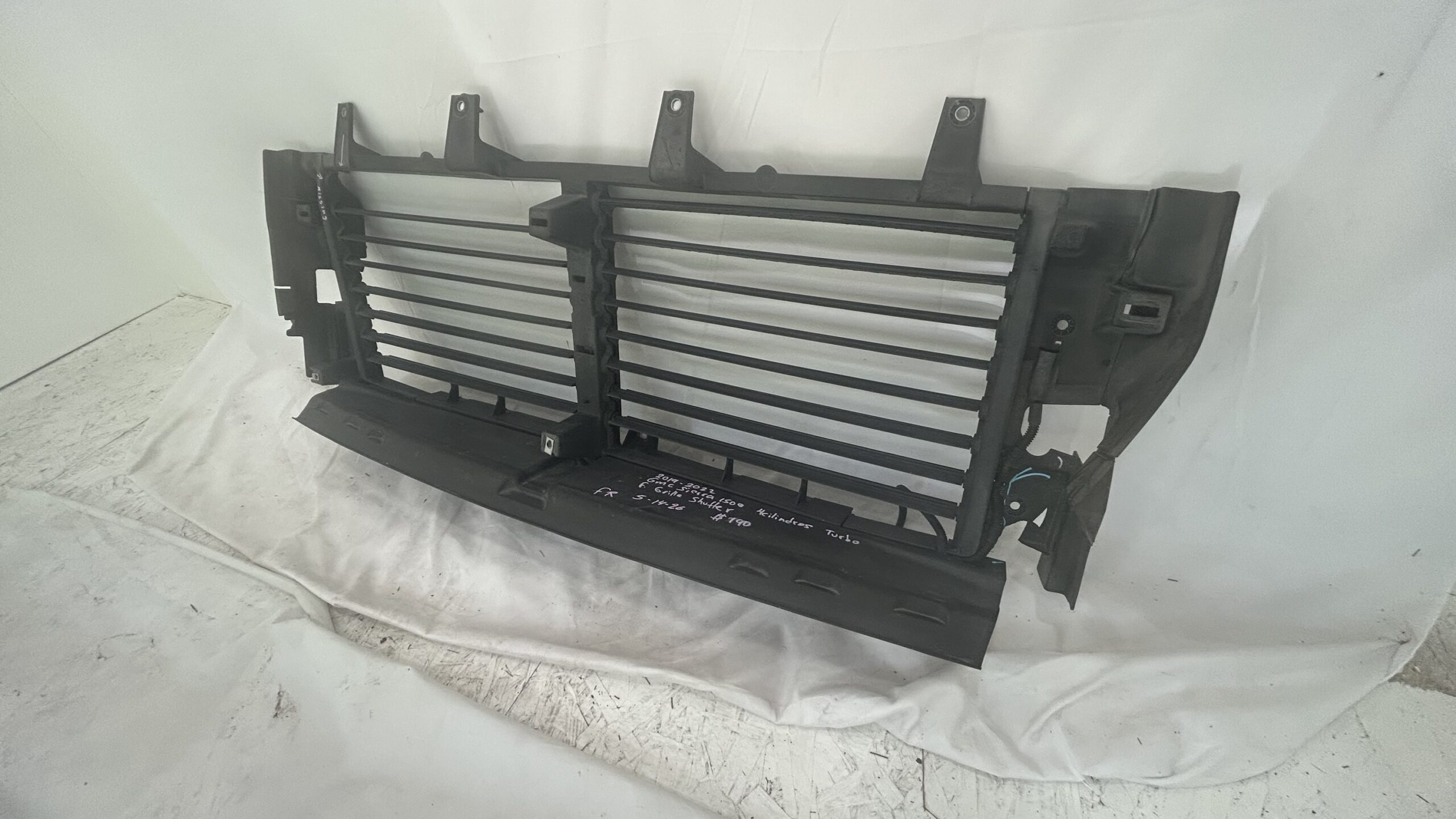 2019-2022 GMC Sierra 1500  4cylinders Turbo air Shutter