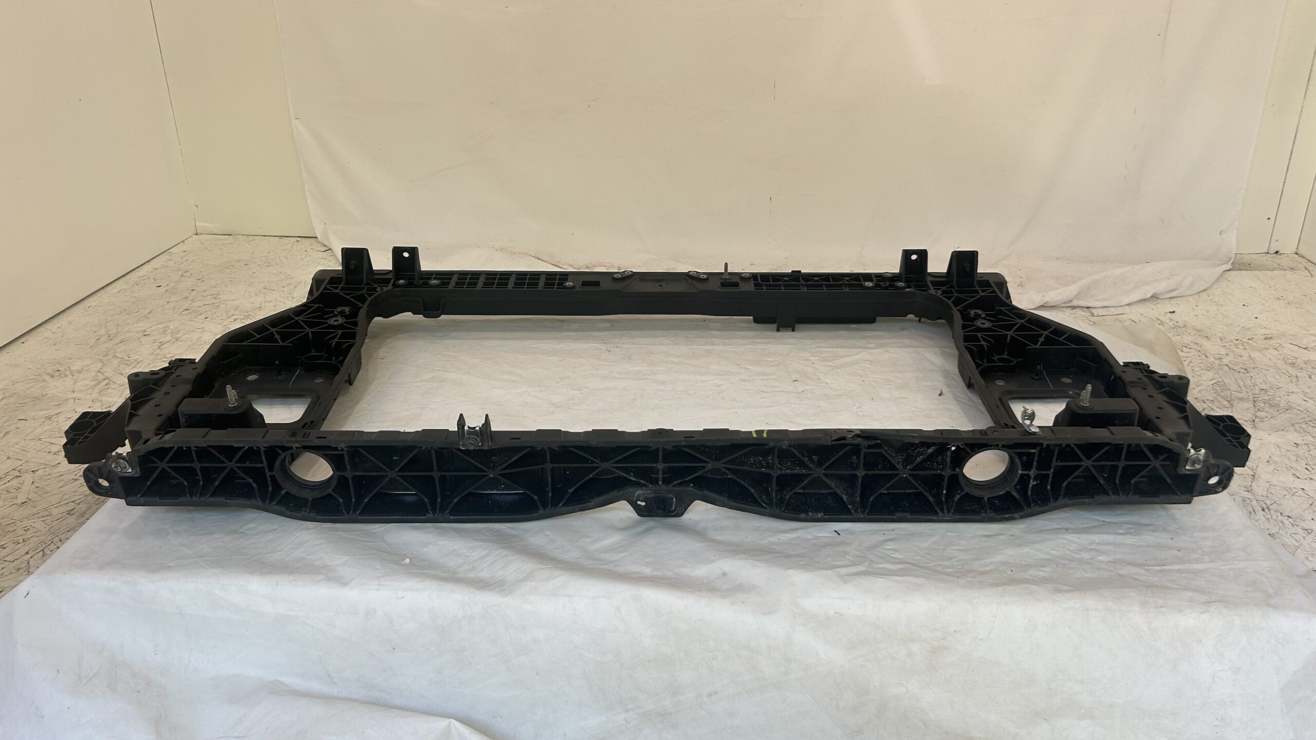 2023-2025 KIA  Sportage Radiator Support