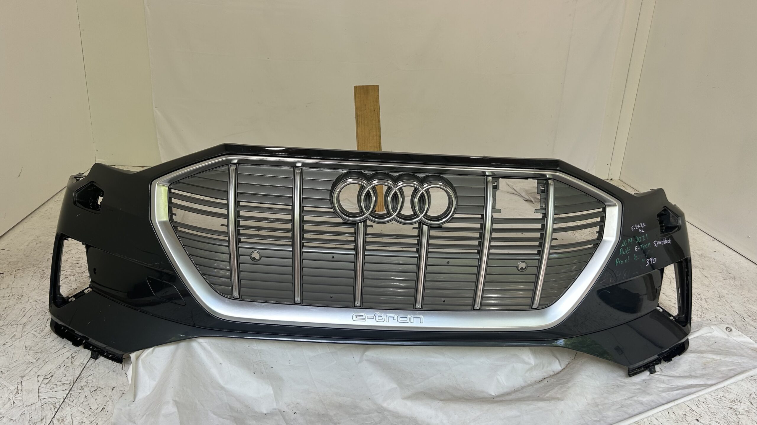 2020-2023 Audi e-tron Sportback Front Bumper