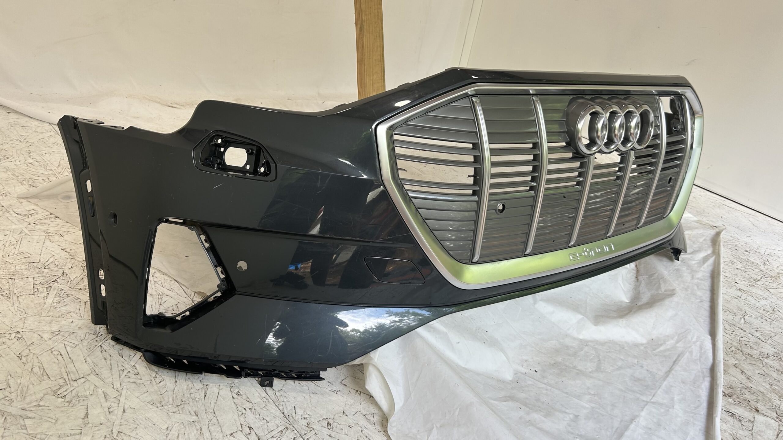2020-2023 Audi e-tron Sportback Front Bumper