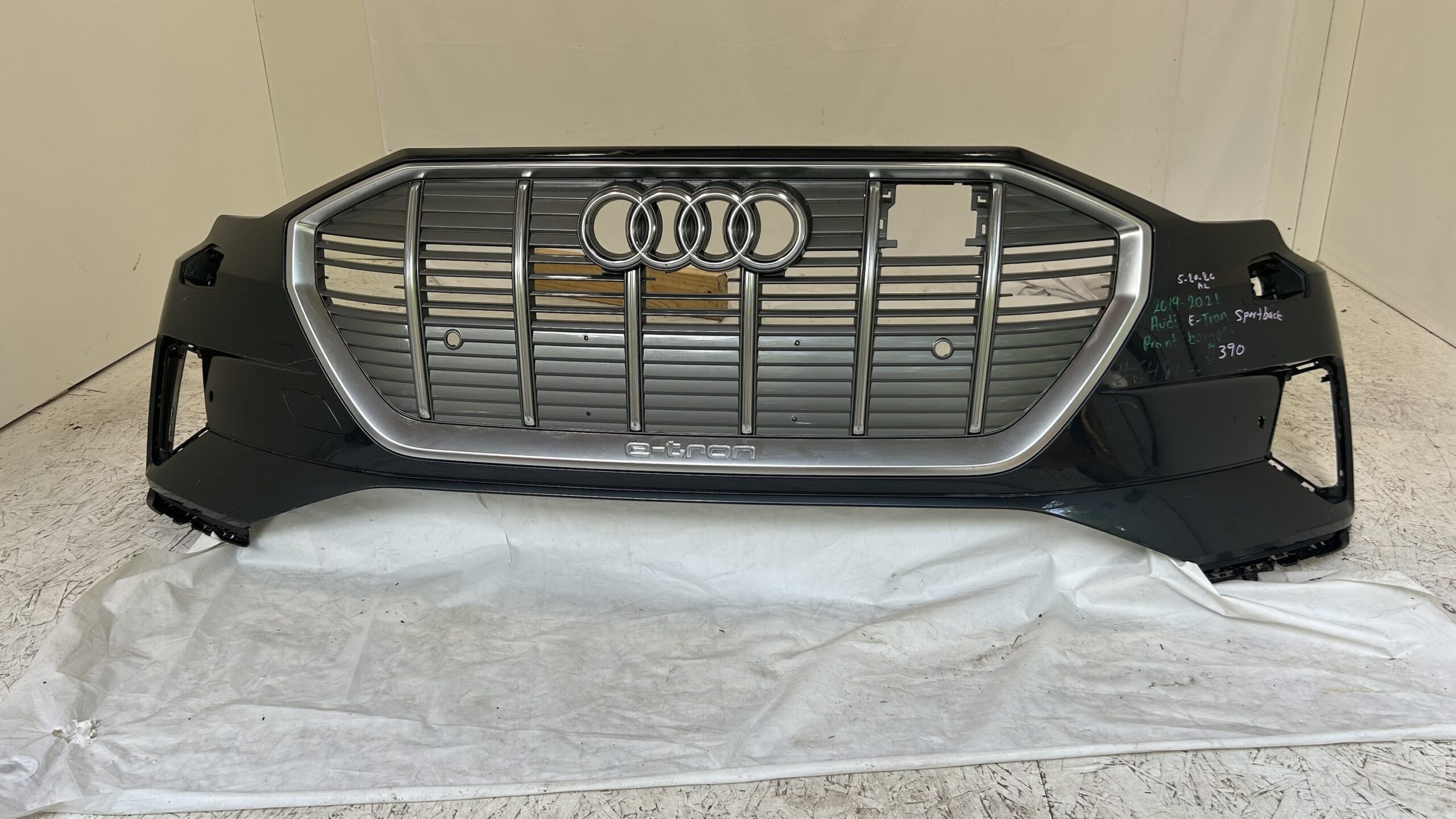 2020-2023 Audi e-tron Sportback Front Bumper