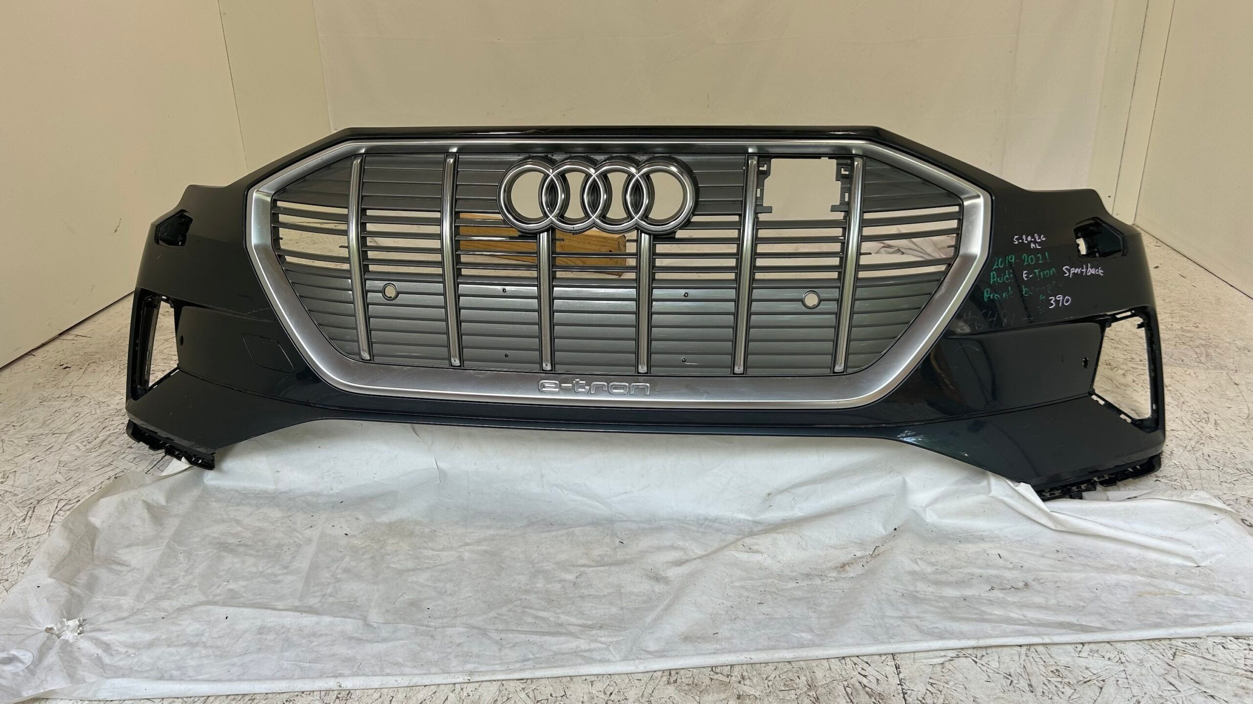 2020-2023 Audi e-tron Sportback Front Bumper