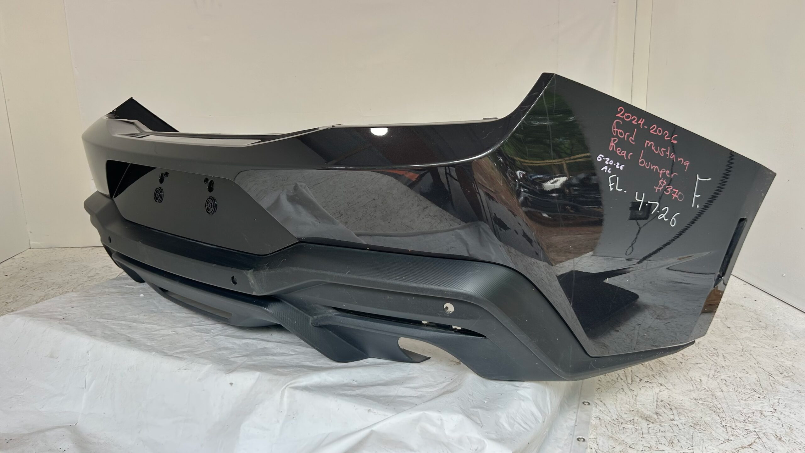 2024-2026 Ford Mustang Rear bumpers  w/ lower valance