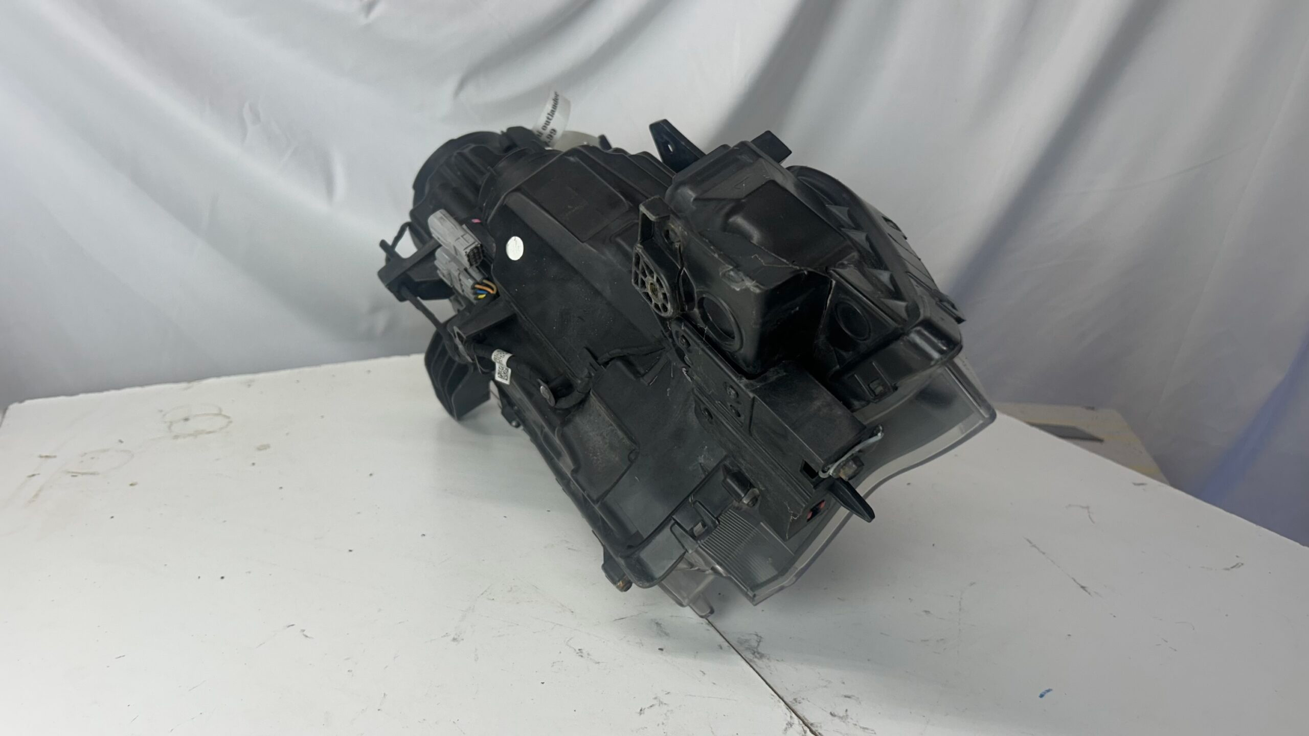 2016-2020 Mitsubishi  Outlander Driver Headlight