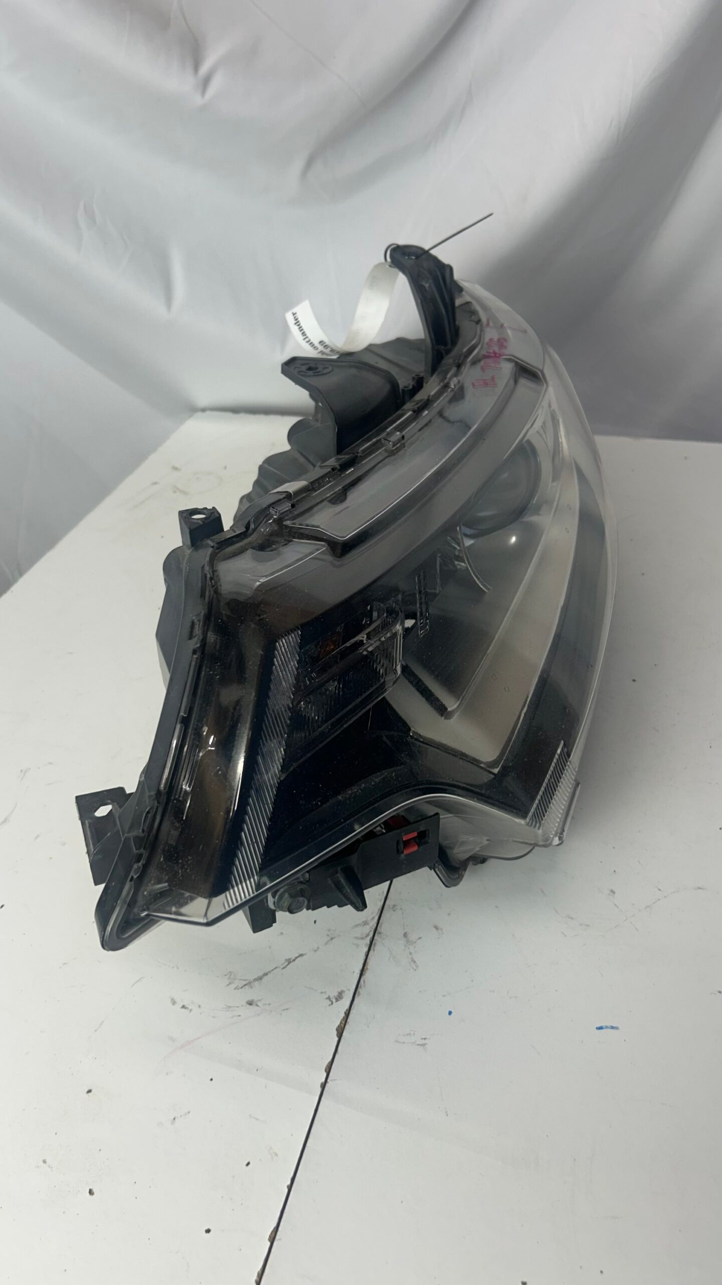 2016-2020 Mitsubishi  Outlander Driver Headlight