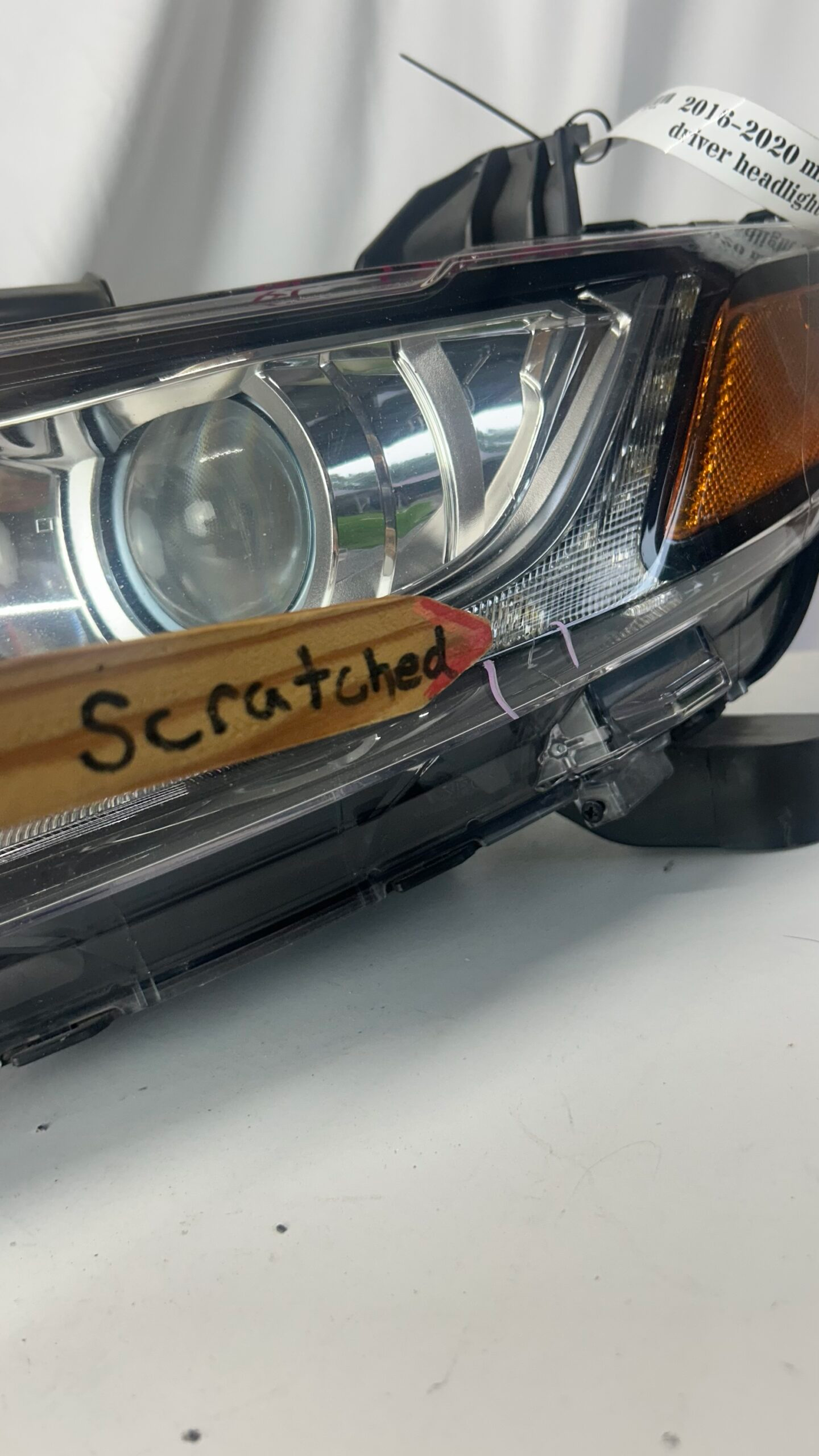 2016-2020 Mitsubishi  Outlander Driver Headlight