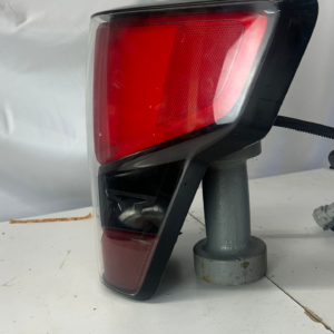 2020-2014 Nissan Titan Passenger Taillight - Image 9
