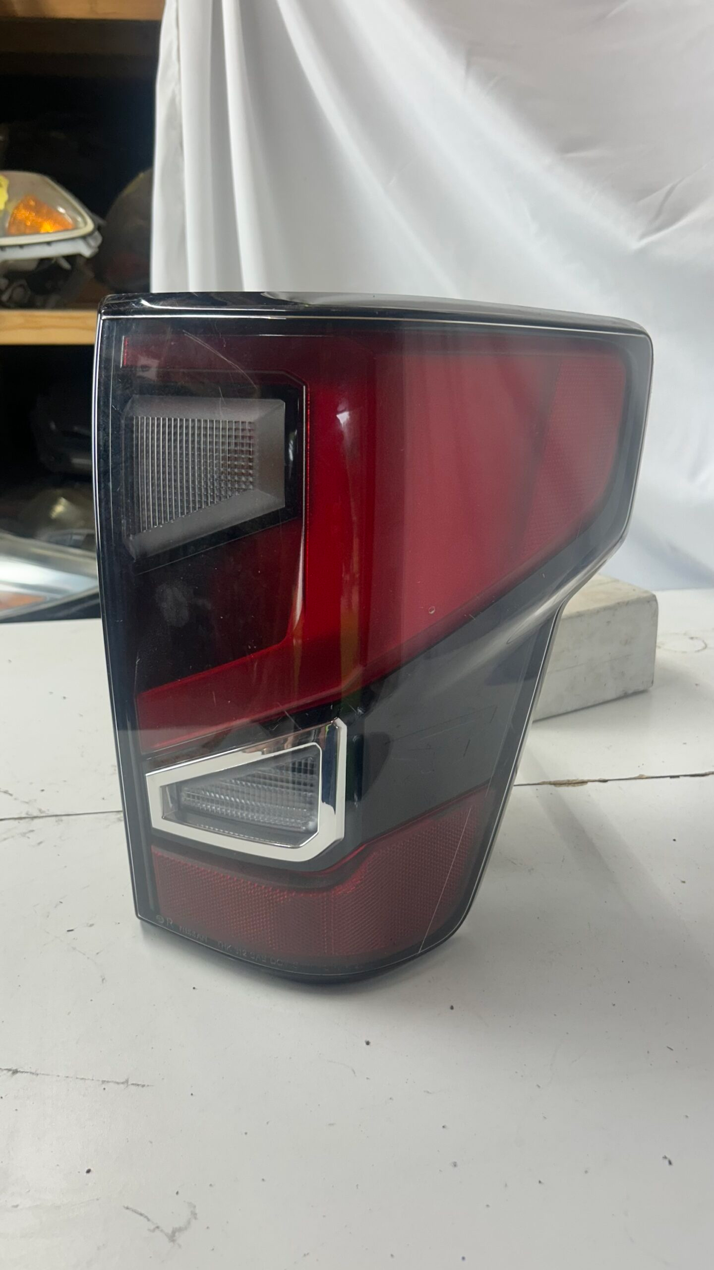2020-2014 Nissan Titan Passenger Taillight