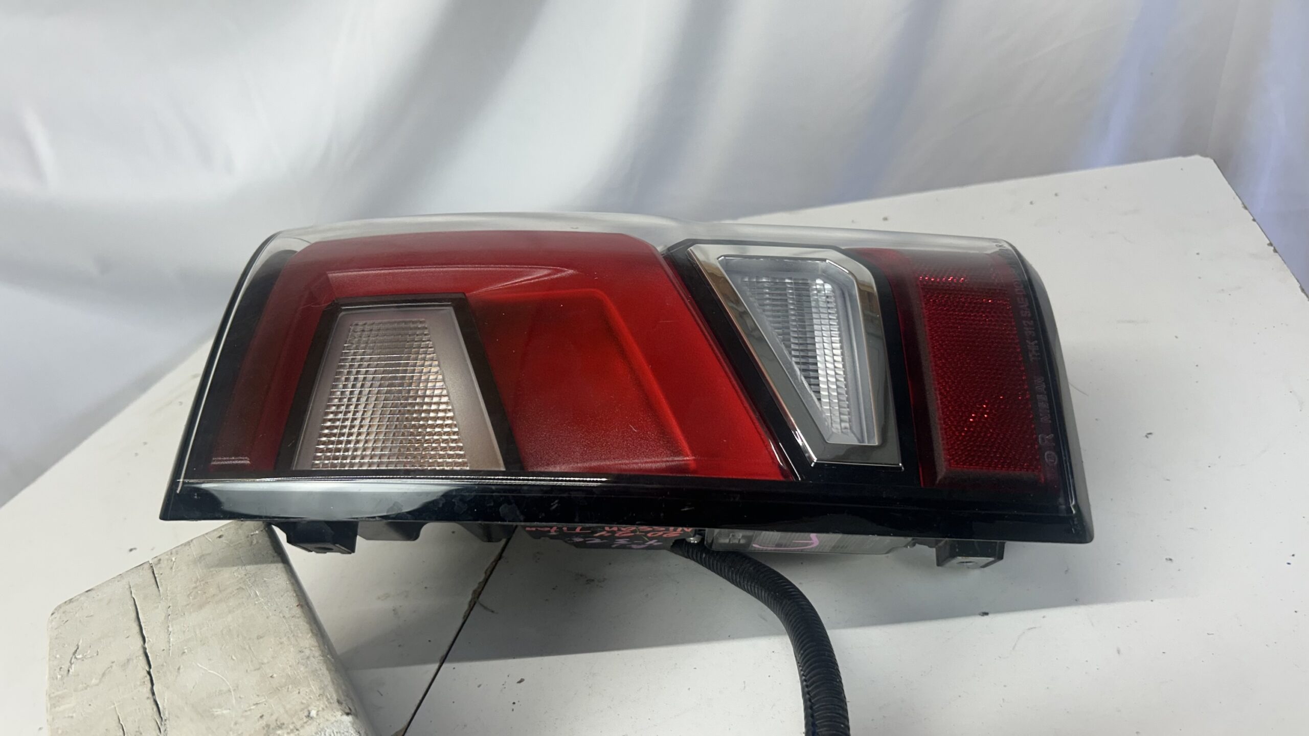 2020-2014 Nissan Titan Passenger Taillight