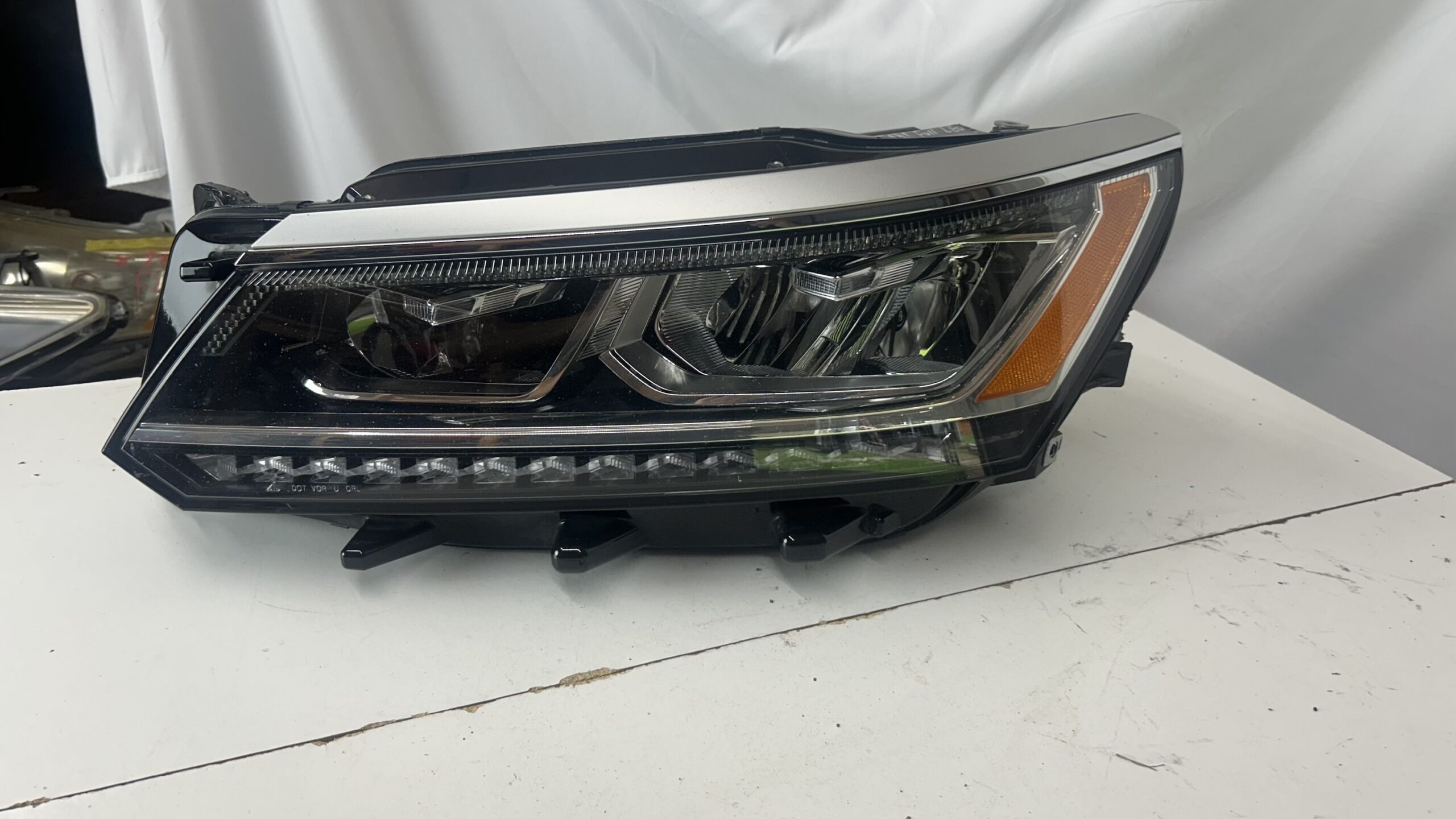 2016-2019 Volkswagen Passat full LED Driver Headlight