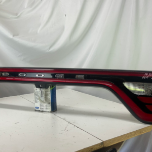 2014 -2026 Dodge Durango Liftgate Center Taillight - Image 8