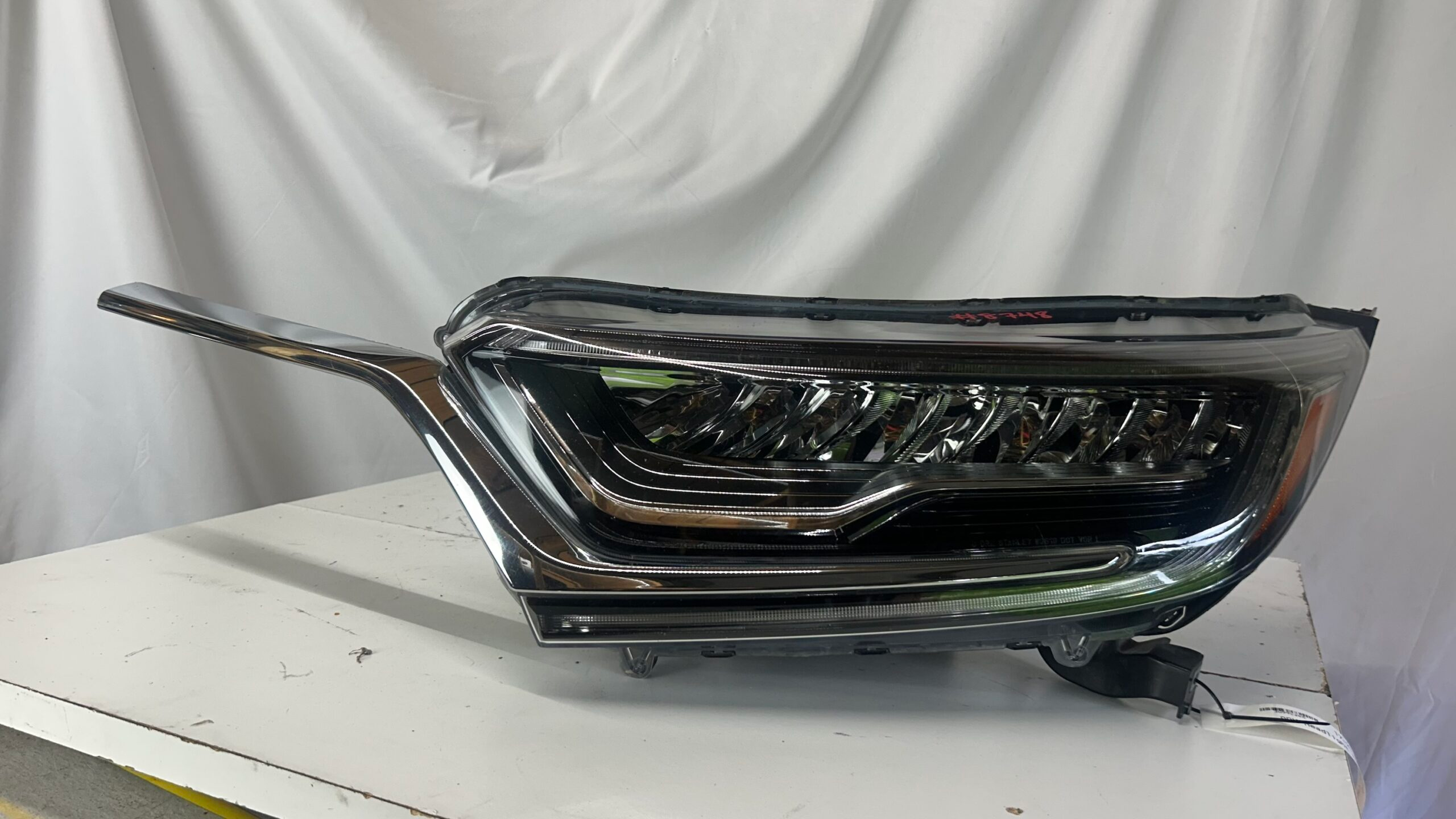 2017-2021 Honda CRV full LED Driver Headlight W/ Crome molding