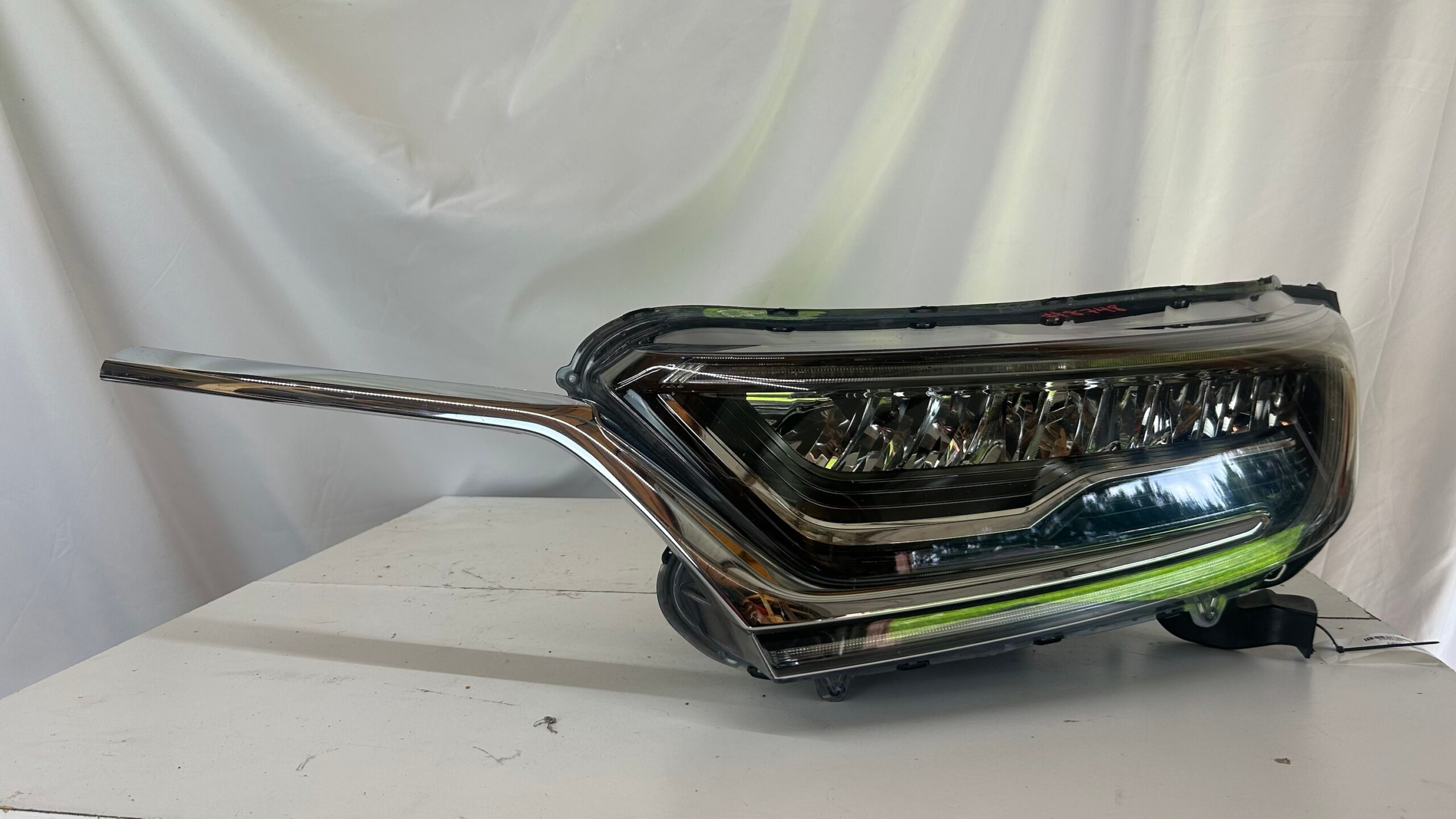 2017-2021 Honda CRV full LED Driver Headlight W/ Crome molding