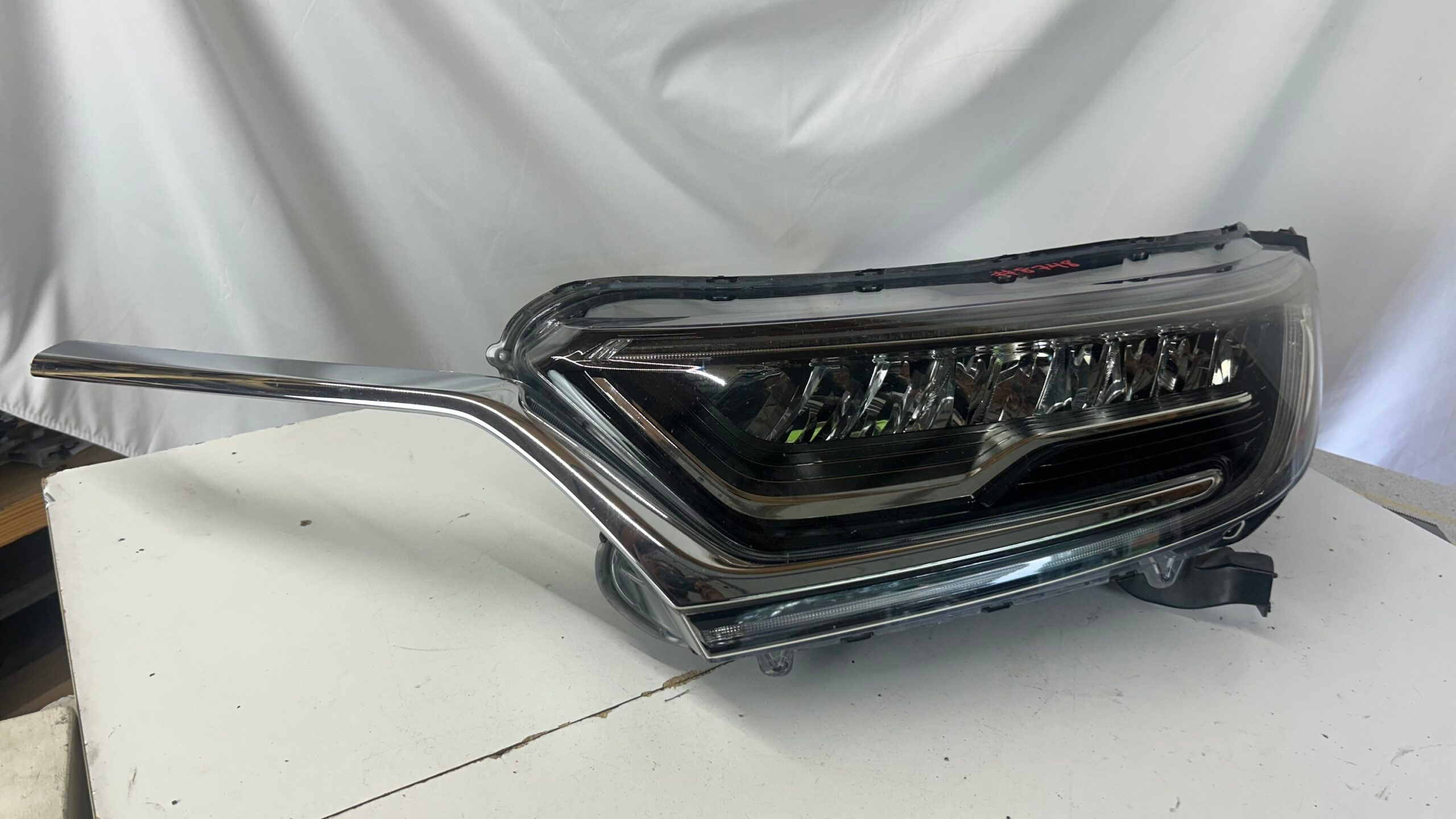 2017-2021 Honda CRV full LED Driver Headlight W/ Crome molding