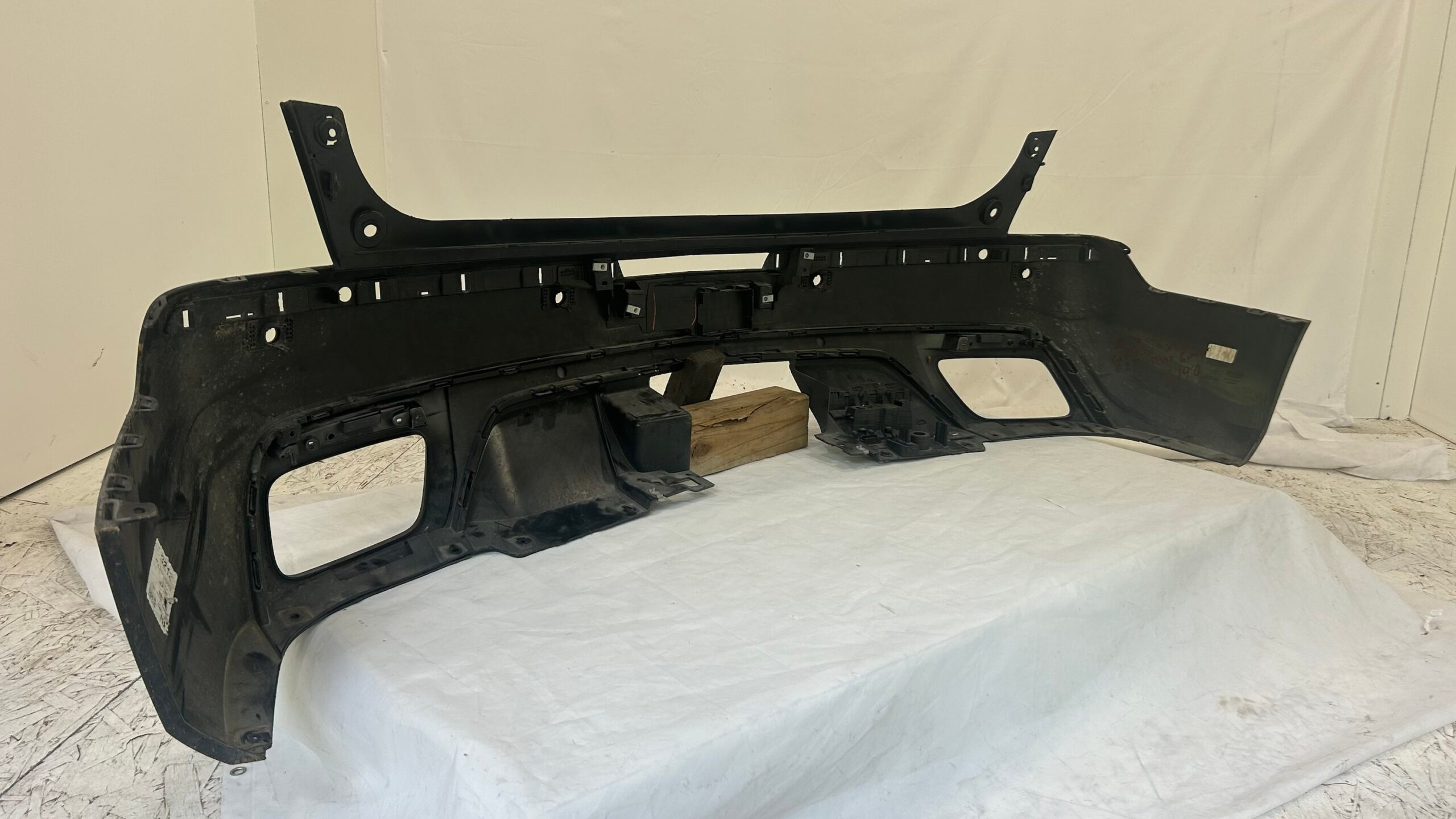 2020-2025 Cadillac XT5 Rear bumper lower valance W/ center cover