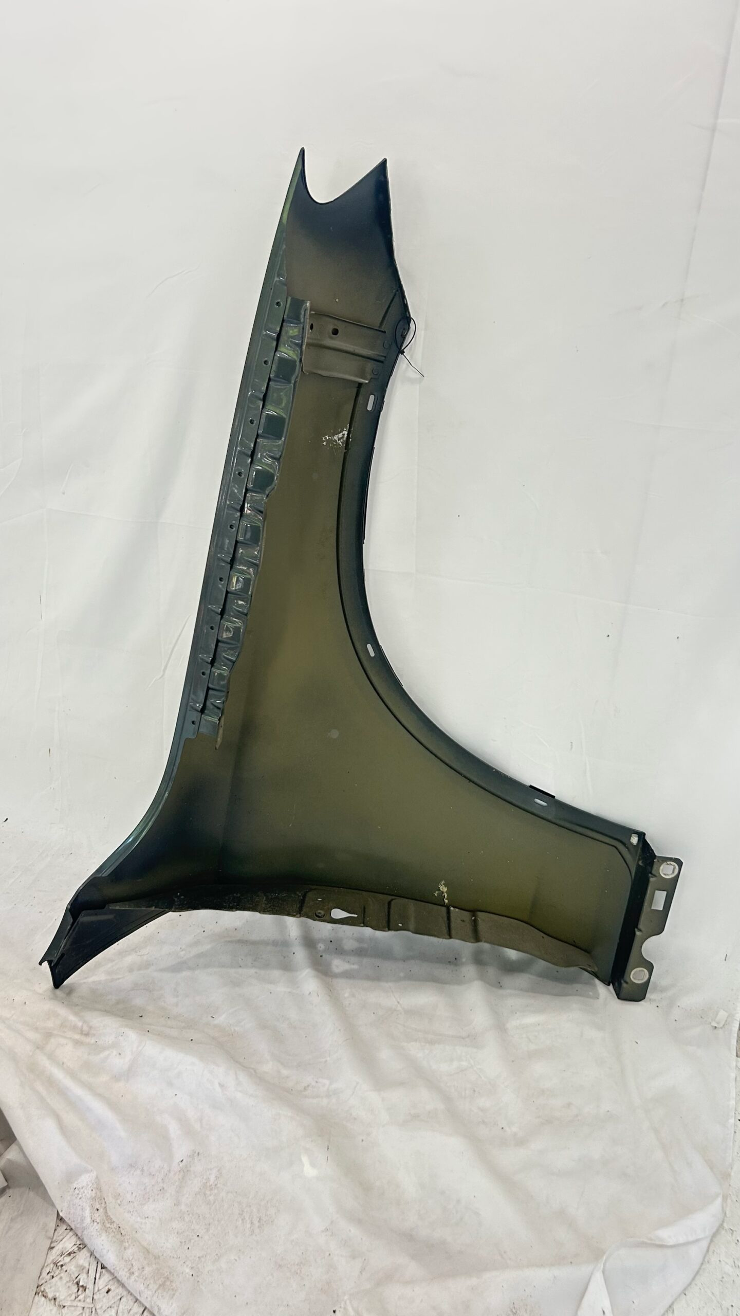 2016-2021 Mercedes Benz GLC Class  GLC300  GLC43 Left Fender
