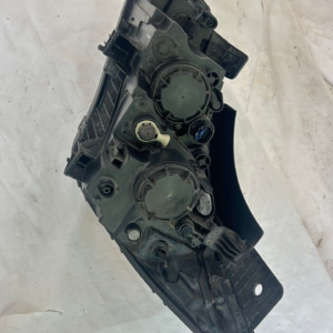 2017-2018 KIA Sedona right headlight - Image 6