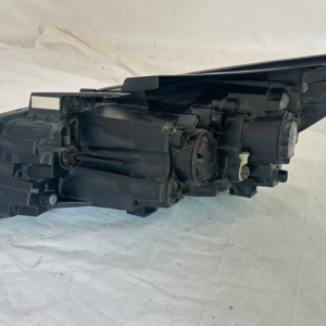 2017-2018 KIA Sedona right headlight - Image 4