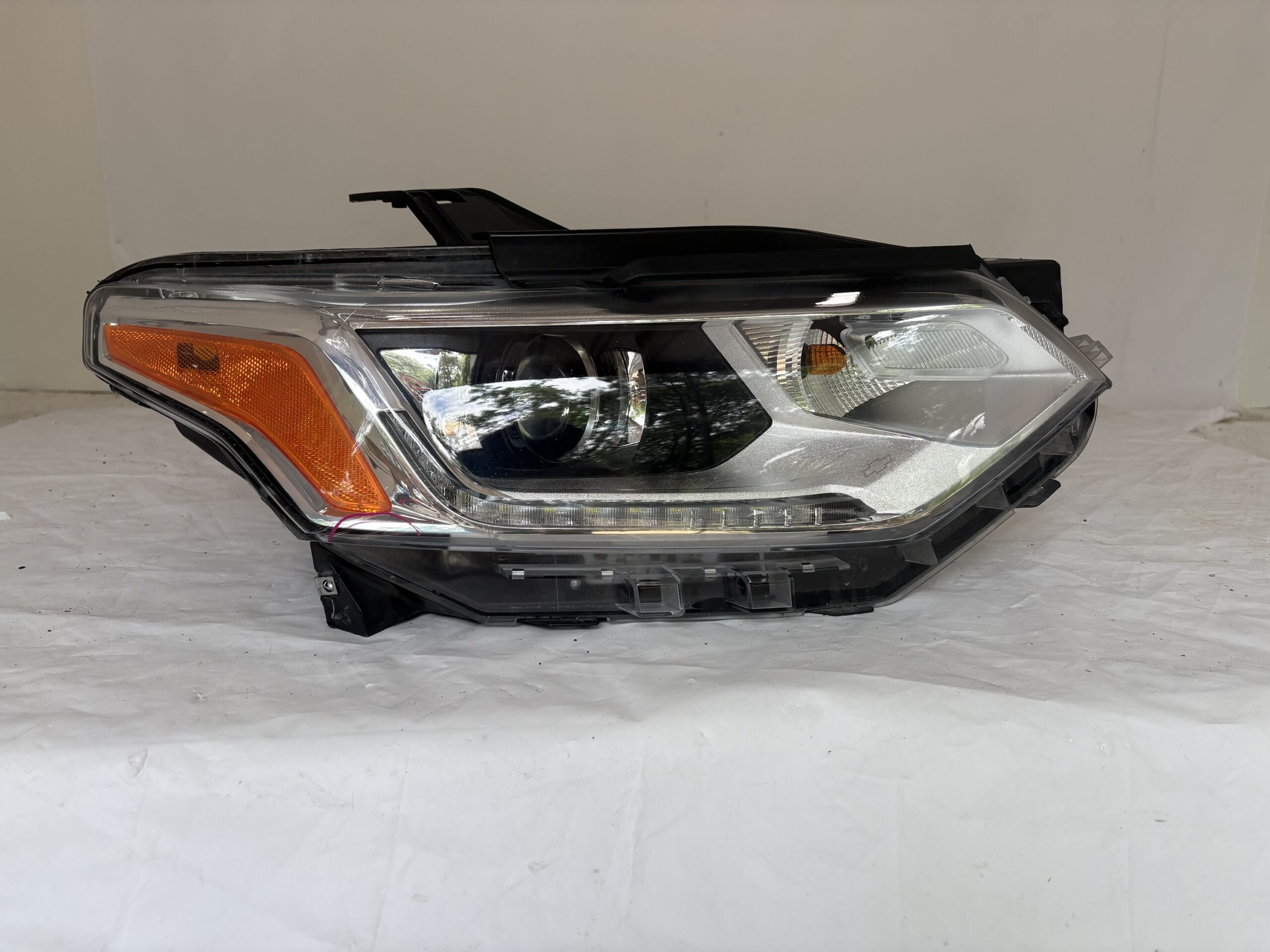 2018-2021 Chevrolet Traverse Passenger HID Headlight