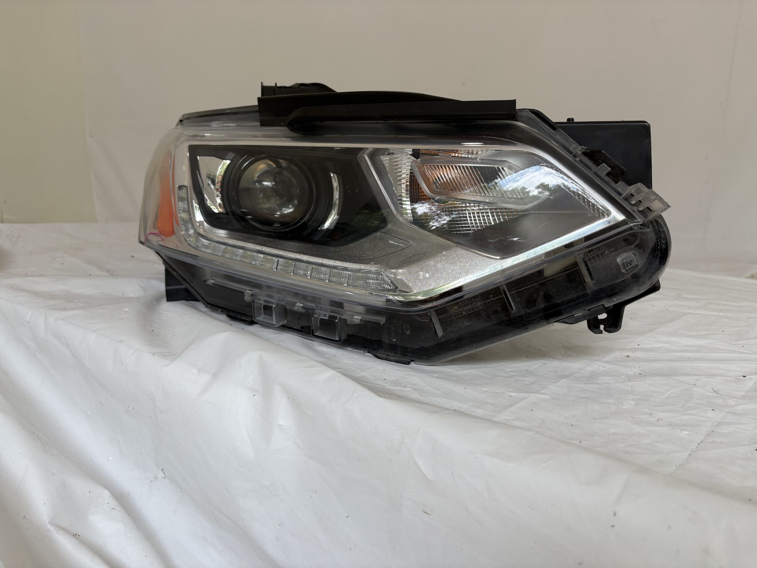 2018-2021 Chevrolet Traverse Passenger HID Headlight