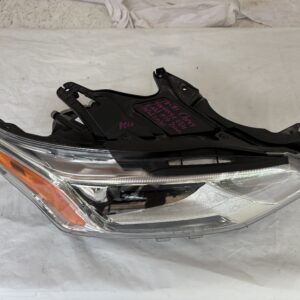 2018-2021 Chevrolet Traverse Passenger HID Headlight - Image 8
