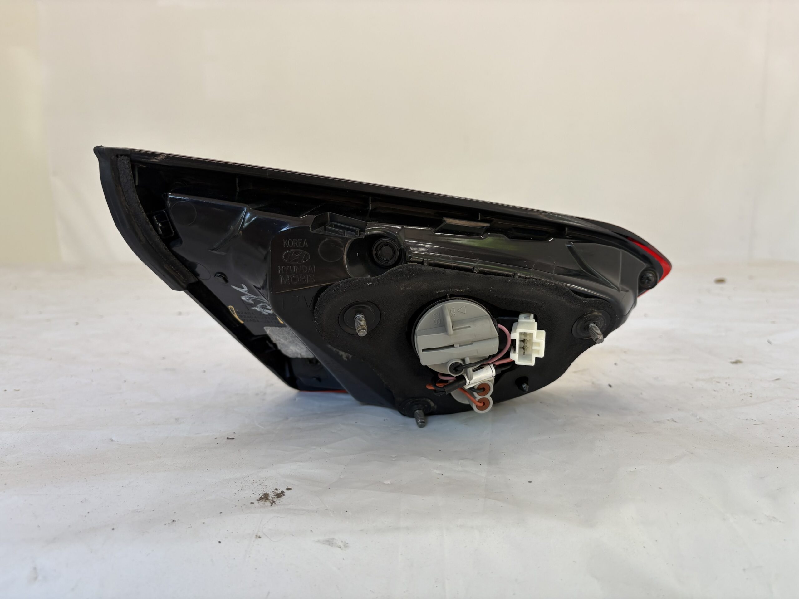 2019-2022 Hyundai Veloster Passenger Inner Taillight