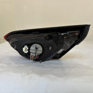 2019-2022 Hyundai Veloster Driver Inner Taillight - Image 5