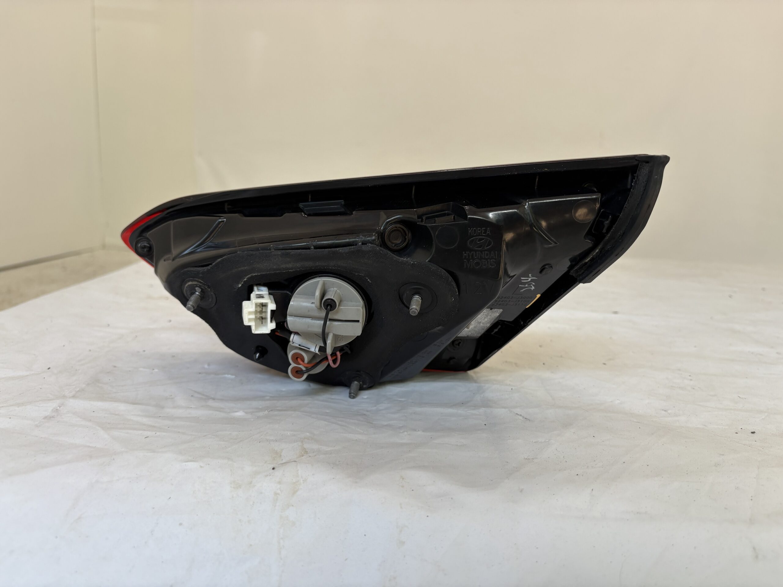 2019-2022 Hyundai Veloster Driver Inner Taillight