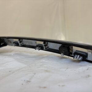 2016-2019 Ford Explorer Lift gate Molding - Image 10