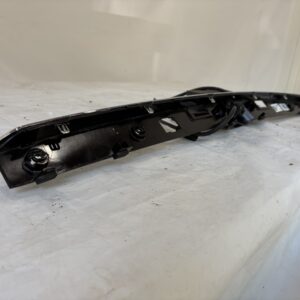 2020-2023 Lincoln Aviator Lift Gate Molding - Image 8