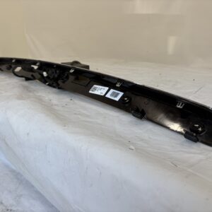 2020-2023 Lincoln Aviator Lift Gate Molding - Image 9