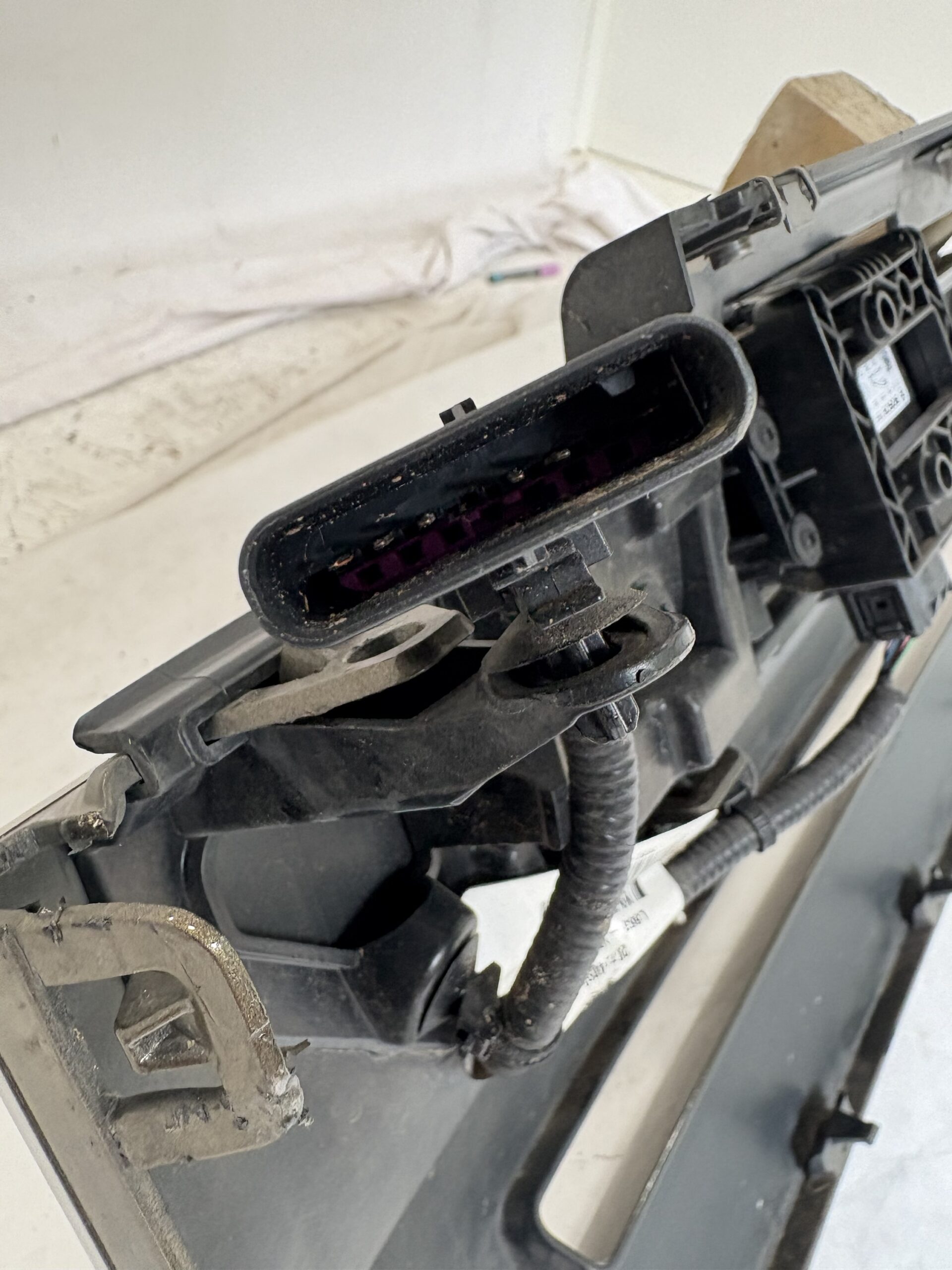 2020-2023 Land Rover Defender Grille