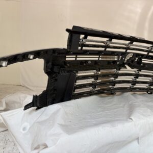 2021-2024 Chevrolet Suburban & Tahoe Grille - Image 9