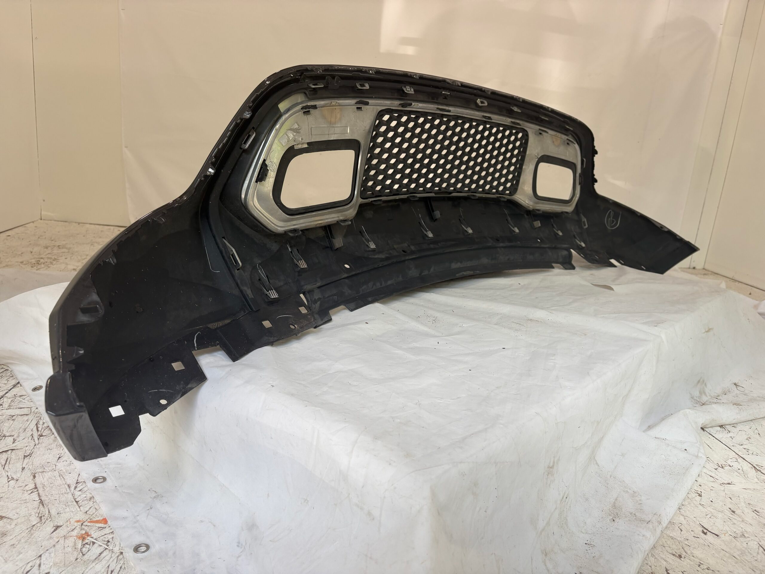 2017-2021 Jeep Grand Cherokee Front Lower Valance