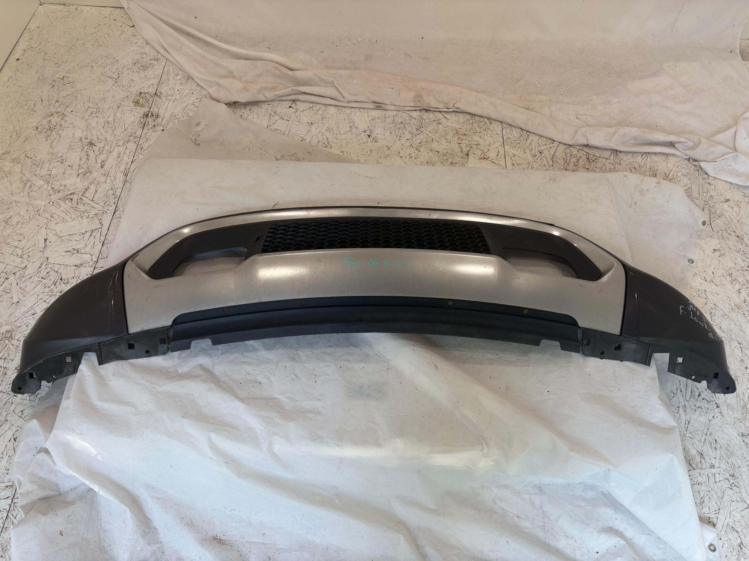 2017-2021 Jeep Grand Cherokee Front Lower Valance