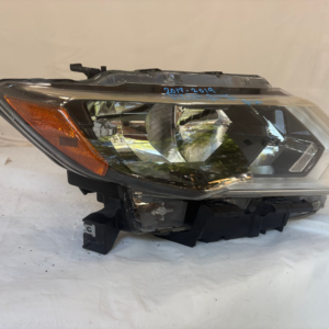 2017-2019 Nissan Rogue Passenger Headlight - Image 4