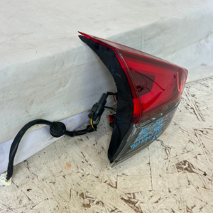 2014-2020 Nissan Rogue Driver inner taillight - Image 7