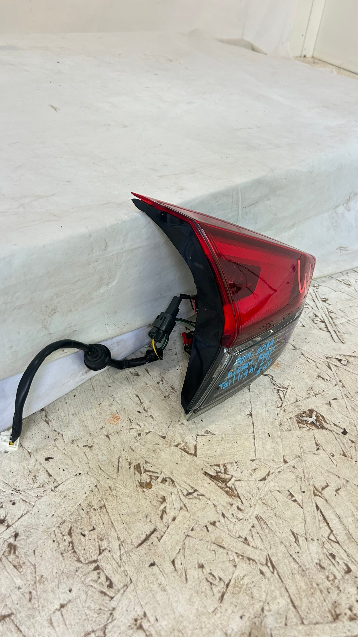 2014-2020 Nissan Rogue Driver inner taillight