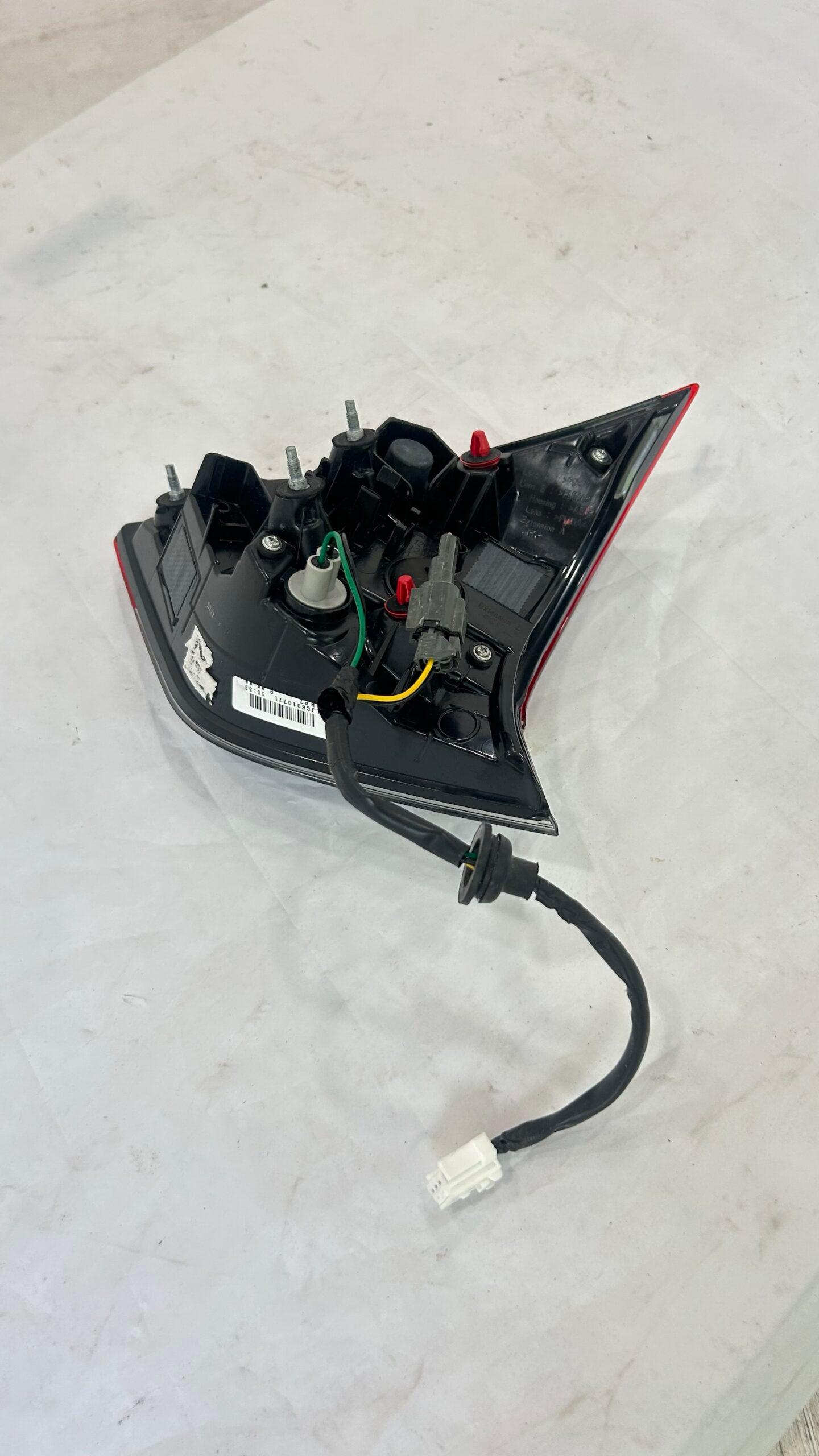 2014-2020 Nissan Rogue Driver inner taillight